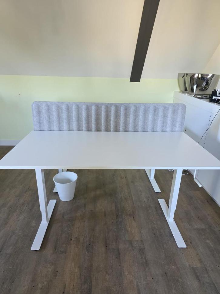 zit/sta bureau 160x80, Huis en Inrichting, Bureaus, Zo goed als nieuw, Stabureau, In hoogte verstelbaar, Ophalen