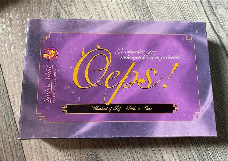 Oeps! Ladies Night Homeparties - Waarheid of Durf, Hobby en Vrije tijd, Gezelschapsspellen | Bordspellen, Zo goed als nieuw, Drie of vier spelers