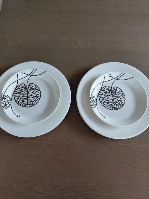 ARABIA/IITTALA EGO -- DINER--/ONDERBORDEN, Huis en Inrichting, Keuken | Servies, Zo goed als nieuw, Bord(en), Overige stijlen