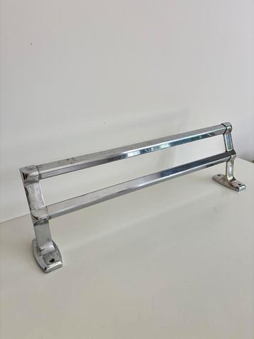 Art Deco handdoekenrek chroom beschikbaar voor biedingen
