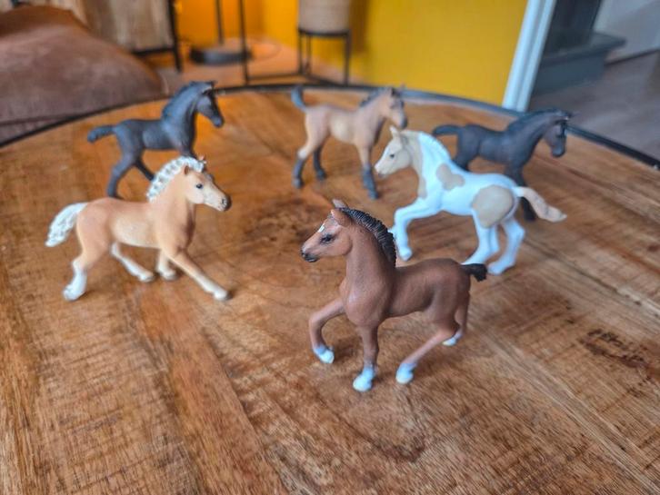 Schleich paarden veulens diverse rassen, Verzamelen, Speelgoed, Zo goed als nieuw, Ophalen of Verzenden