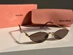 Miu Miu MU 56ZS zonnebril, Sieraden, Tassen en Uiterlijk, Zonnebrillen en Brillen | Dames, Verzenden, Nieuw, Overige merken