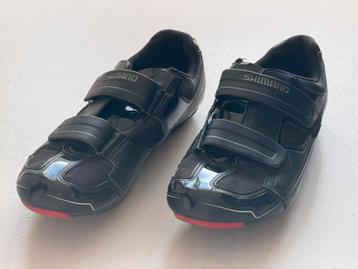 Shimano SH-R065L wielrenschoenen – maat 45 – incl. cleats beschikbaar voor biedingen