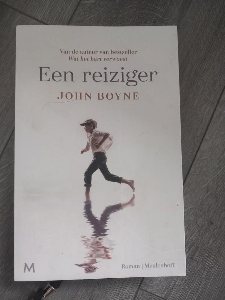 Een reiziger - John Boyne (Nieuw), Boeken, Romans, Nieuw, Nederland, Ophalen of Verzenden