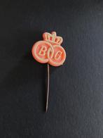 speldje Beatrix/Claus (plastic), Verzamelen, Speldjes, Pins en Buttons, Verzenden, Gebruikt, Overige onderwerpen, Speldje of Pin