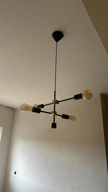 Lamp beschikbaar voor biedingen