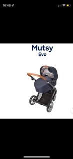 Mutsy kinderwagen 2 in 1 + maxicosi, Kinderen en Baby's, Kinderwagens en Combinaties, Verstelbare duwstang, Zo goed als nieuw