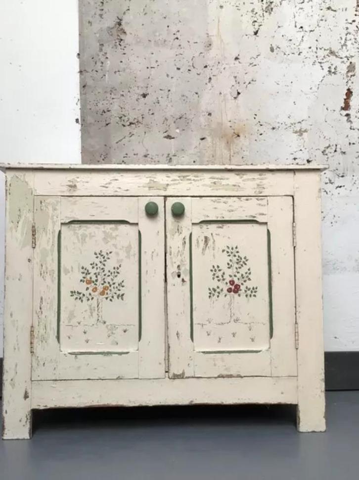 dressoir vintage met appelboom, Huis en Inrichting, Kasten | Dressoirs, Gebruikt, Minder dan 50 cm, 25 tot 50 cm, Met deur(en)