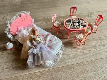 Barbie ‘80 diner en slaap set Mattel en barbiepop beschikbaar voor biedingen