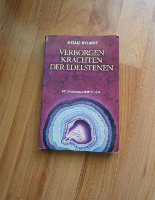 5 boeken Esoterie/Spiritualiteit in goede staat, zie tekst., Boeken, Overige Boeken, Gelezen, Ophalen of Verzenden