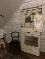 Oude franse brocante deur met oude spiegels. Passpiegel, Ophalen