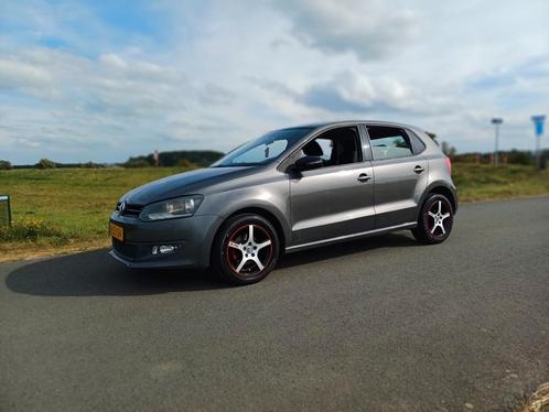 Grijze Volkswagen Polo  1.4, Auto's, Volkswagen, Particulier, Polo, Benzine, Zilver of Grijs, Ophalen