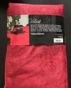 Nieuw kerst tafelkleed rood glitter soort fluweel 250x145 cm, Diversen, Ophalen of Verzenden, Zo goed als nieuw