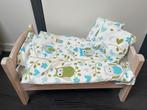 Ikea poppenbed met zelfgemaakt beddengoed!, Kinderen en Baby's, Speelgoed | Poppen, Ophalen of Verzenden, Zo goed als nieuw, Babypop