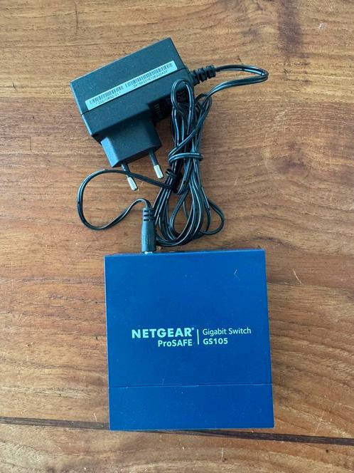 Netgear Prosafe  GS105 Switch, Computers en Software, Netwerk switches, Zo goed als nieuw, Ophalen of Verzenden