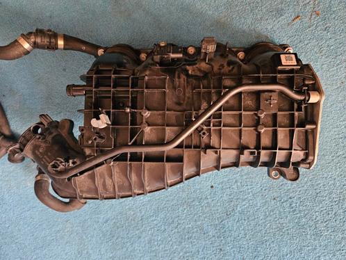 Originele BMW inlaatspruitstuk watergekoeld. B48b20a, Auto-onderdelen, Motor en Toebehoren, BMW, Gebruikt, Ophalen of Verzenden