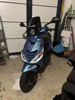 Piaggio zip 2023 IGET 50cc, Fietsen en Brommers, Scooters | Piaggio, Ophalen, Maximaal 45 km/u, Zip, Zo goed als nieuw