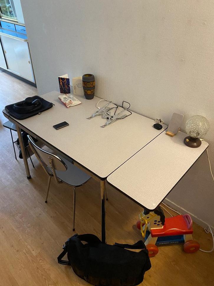 Formica tafel, Huis en Inrichting, Tafels | Eettafels, Zo goed als nieuw, 50 tot 100 cm, 100 tot 150 cm, Vijf personen of meer