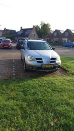 Mitsubishi Outlander 2.0 MPI 2WD 2007 (LPG/benzine) Grijs, Auto's, Mitsubishi, Voorwielaandrijving, 136 pk, 4 cilinders, Handgeschakeld