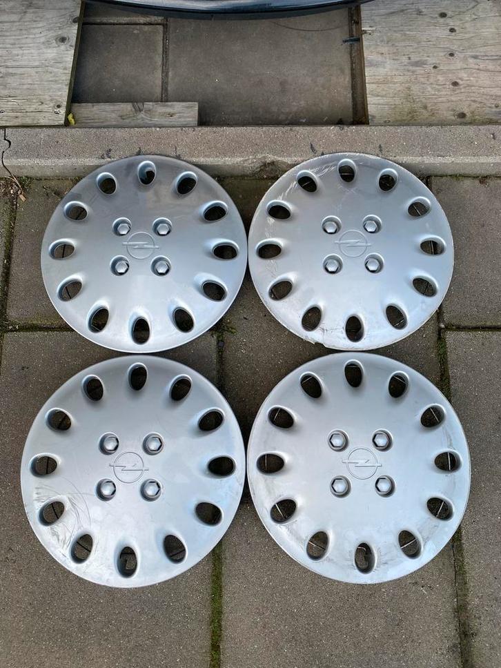 Set originele Opel Corsa B wieldoppen 13” inch, Auto diversen, Wieldoppen, Gebruikt, Ophalen of Verzenden