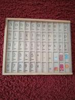 Doos met houten letters, Ophalen of Verzenden, Zo goed als nieuw
