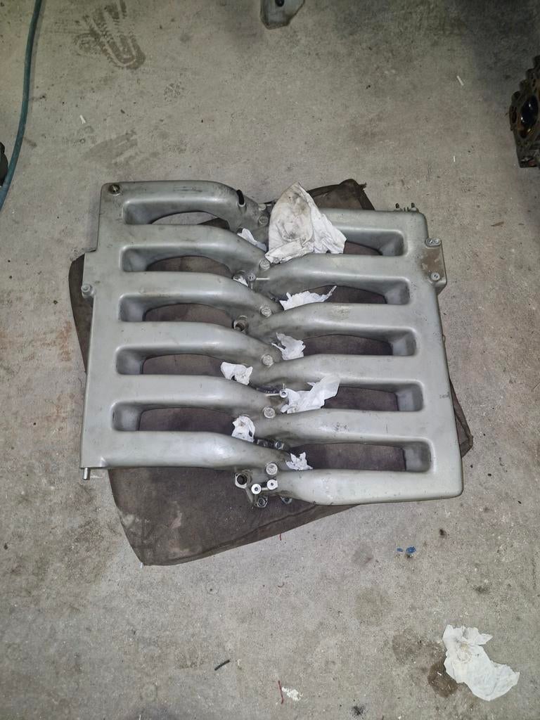 Inlaatspruitstuk + 2 Cilinderkoppen Mercedes S600 M12098012, Auto-onderdelen, Motor en Toebehoren, Mercedes-Benz, Gebruikt, Ophalen