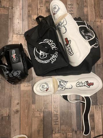 Chok'em Fightwear Set - Nauwelijks Gebruikt! beschikbaar voor biedingen