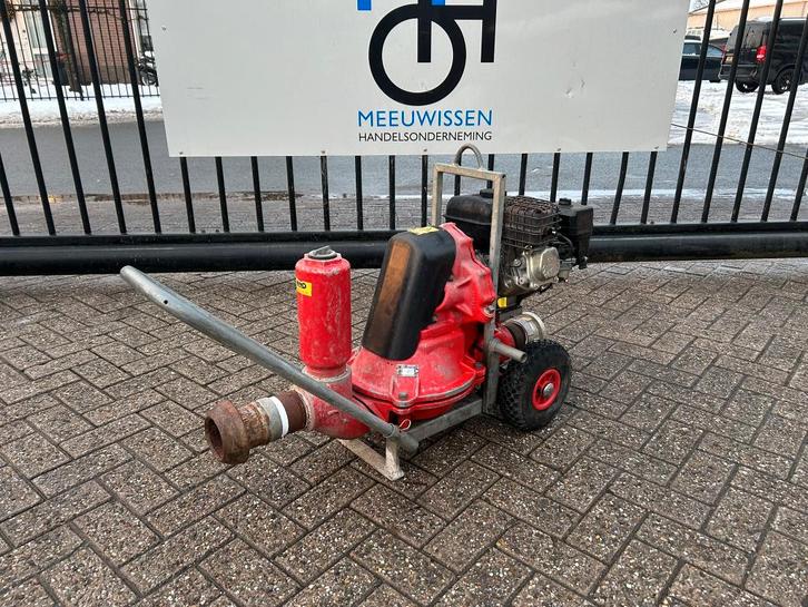 Homelite vuilwaterpomp/membraampomp benzine 3-duims gebruikt, Tuin en Terras, Waterpompen, Gebruikt, Handmatig, Overige typen