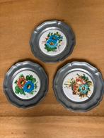 3 vintage Tinnen Onderzetters met Keramiek, Antiek en Kunst, Ophalen of Verzenden