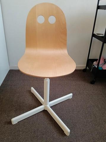 Bureaustoel hout Ikea  beschikbaar voor biedingen
