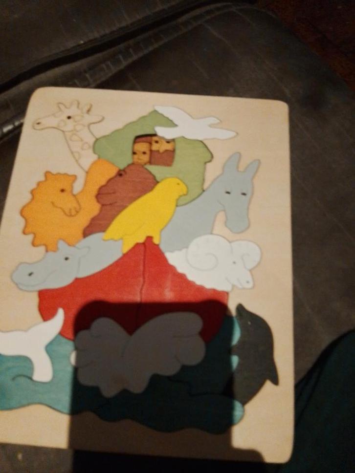 Houten Puzzel Noach's Ark, Kinderen en Baby's, Speelgoed | Kinderpuzzels, Zo goed als nieuw, 6 jaar of ouder, Meer dan 50 stukjes