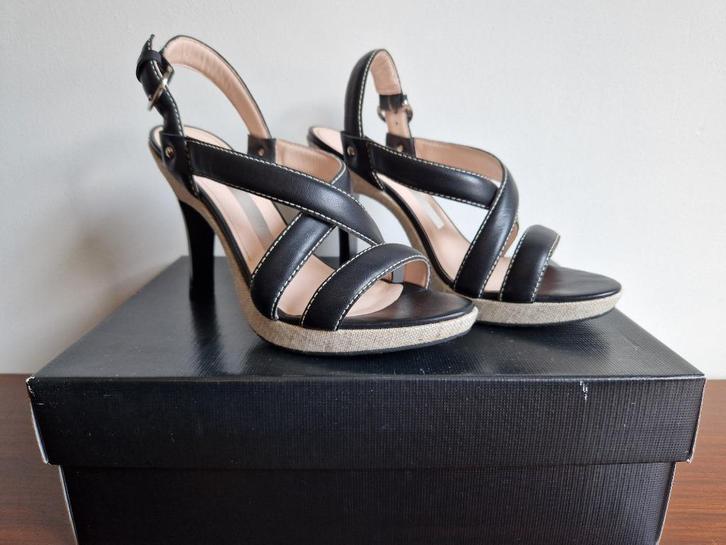 Zwarte, leren pumps van Miezko NIEUW Maat 39, Kleding | Dames, Schoenen, Nieuw, Pumps, Zwart, Ophalen of Verzenden