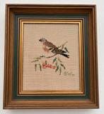 Vintage borduurwerk vogel in gouden lijst, Ophalen of Verzenden