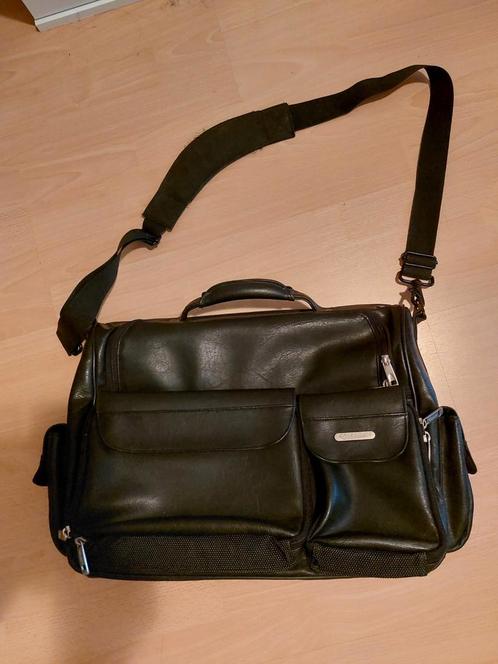 Grote laptoptas, Computers en Software, Laptoptassen, Zo goed als nieuw, 17 inch of meer, Ophalen