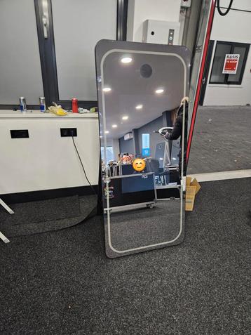 Photobooth met Kist & Accessoires beschikbaar voor biedingen