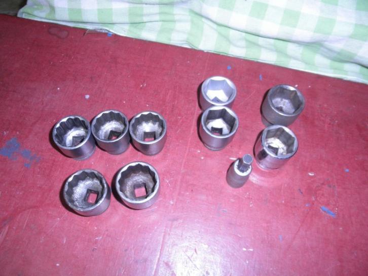 Te koop: Div. doppen o.a. Gedore, Facom + hulpstukken, Doe-het-zelf en Verbouw, Gereedschap | Handgereedschap, Gebruikt, Ophalen of Verzenden