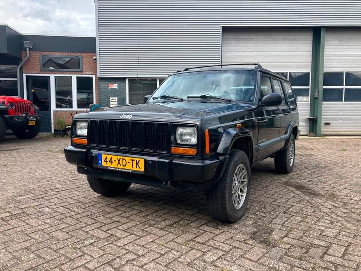 Jeep Cherokee 4.0 I 5DRS AUT 1997 Zwart, Auto's, Jeep, Particulier, 4x4, ABS, Airbags, Alarm, Boordcomputer, Centrale vergrendeling