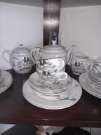 Mooie servies compleet kopjes thee pot prijs € 20.00, Antiek en Kunst, Ophalen of Verzenden