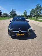 Mercedes-Benz A250e 218pk 8G-DCT 2023 Zwart (veel opties), Auto's, Mercedes-Benz, Euro 6, 4 cilinders, 160 pk, Zwart