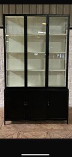 VITRINEKAST metaal  zwart metaal glas 142 cm breed actie, Met deur(en), BUFFETKAST zwart metaal glas 142 cm opvallend mooi actie