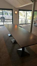 Stevige houten tafel met ijzeren onderstel, Huis en Inrichting, Tafels | Eettafels, Ophalen, Gebruikt, 200 cm of meer, 50 tot 100 cm