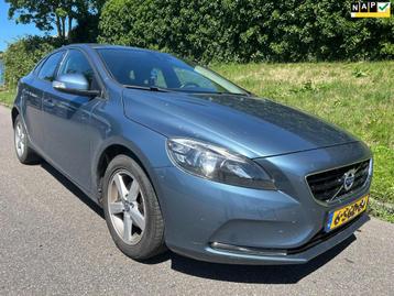 Volvo V40 1.6 D2 Kinetic - Clima - Navi - PDC beschikbaar voor biedingen