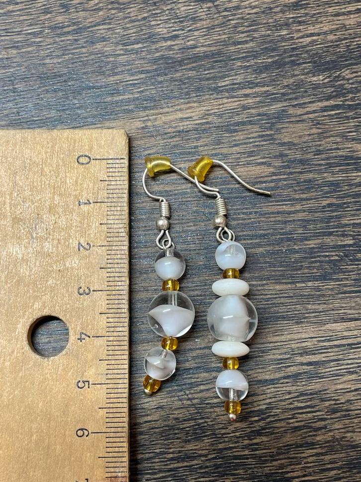 Glazen Oorbellen met Witte Accenten vintage jaren ‘70-‘80, Sieraden, Tassen en Uiterlijk, Oorbellen, Zo goed als nieuw, Hangers