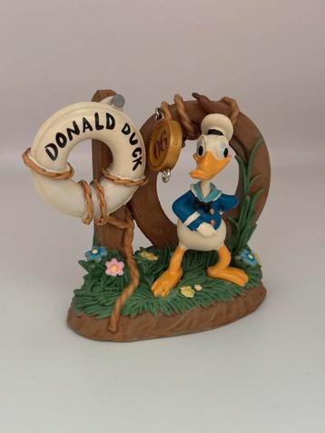 Disney donald duck. Ornament beschikbaar voor biedingen