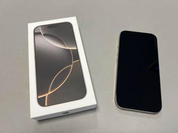 Apple iPhone 16 Pro 128GB Titanium Beige beschikbaar voor biedingen