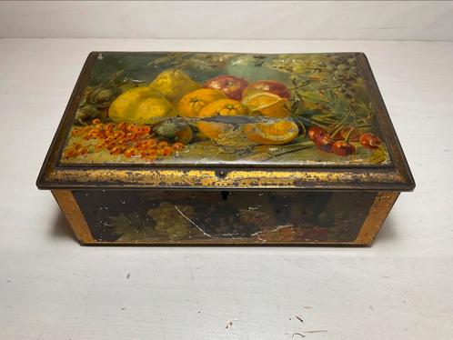 Prachtig oud koekblik met fruitmotief afmetingen 22x14x8,5, Verzamelen, Blikken, Ophalen of Verzenden