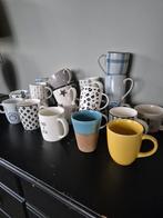 Heel veel mokken o.a Bastion loft gusta kasitoo siaki, Ophalen of Verzenden, Zo goed als nieuw, Overige stijlen, Kop(pen) en/of Schotel(s)