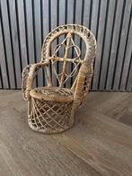 Klein rieten stoeltje, Huis en Inrichting, Ophalen, Schaal, Zo goed als nieuw, Riet