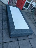 Bed and table, Ophalen, Gebruikt