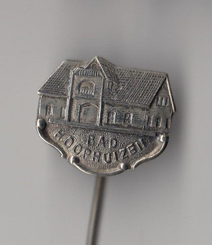 Bad Hoophuizen speldje, Verzamelen, Speldjes, Pins en Buttons, Gebruikt, Speldje of Pin, Overige onderwerpen, Ophalen of Verzenden
